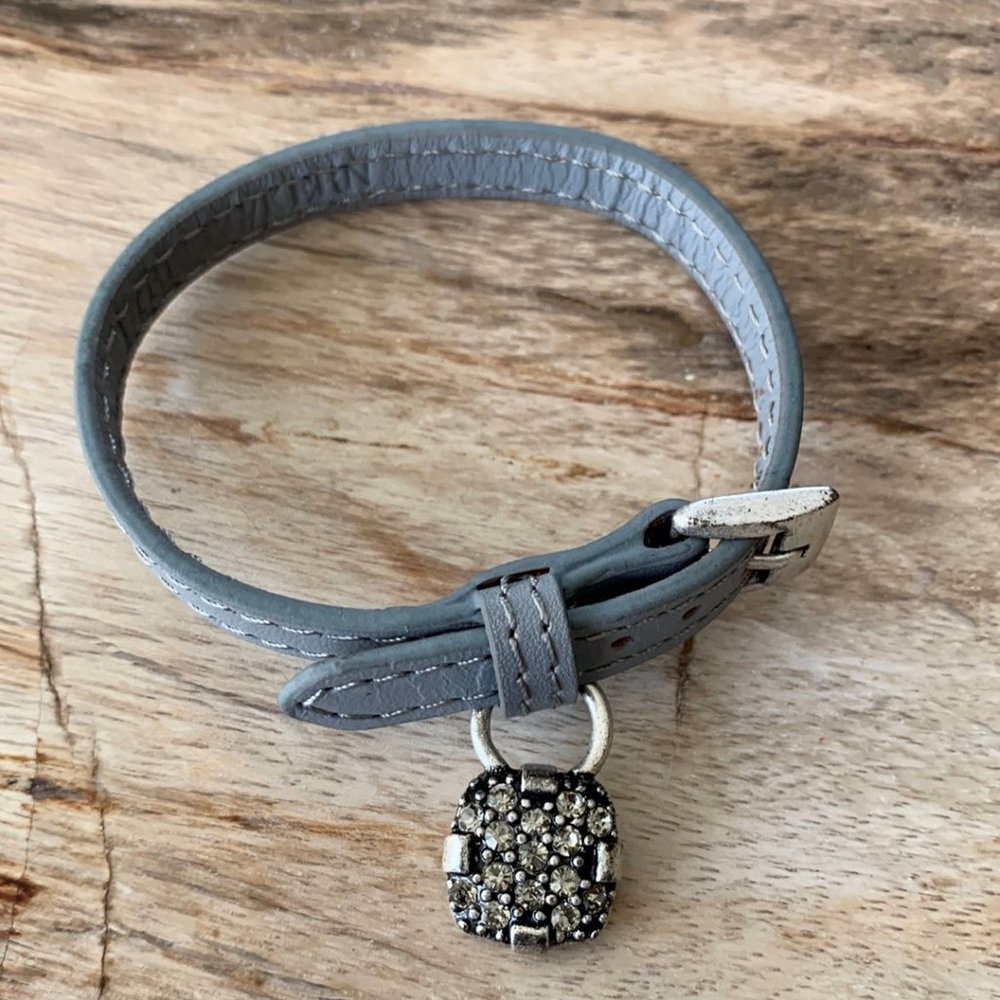 Dyrberg/Kern Shany leather bracelet with grey Swarovski crystals